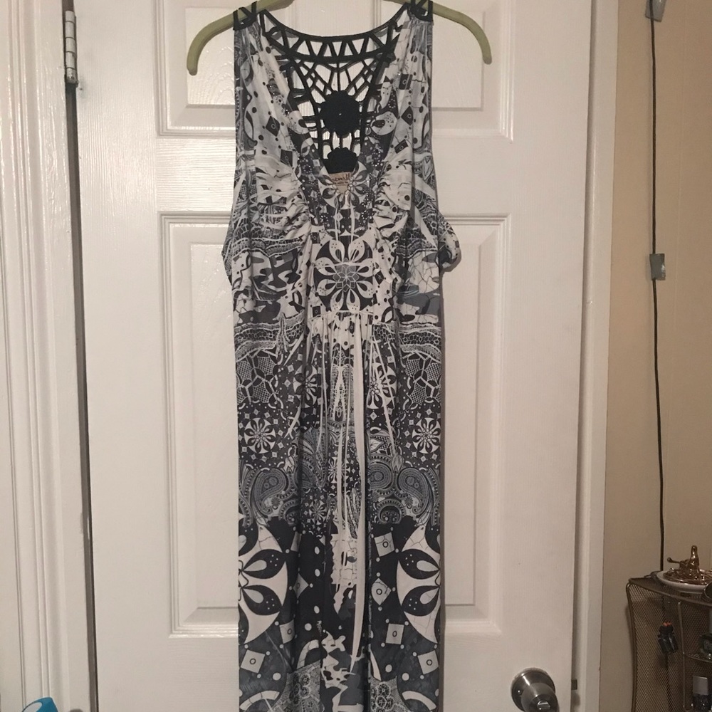 Black and White Printed Dress